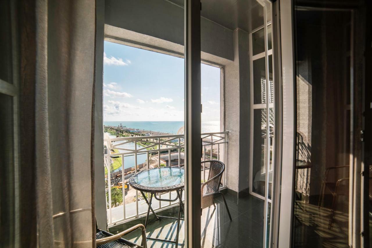Magnolia - ❀ Cozy Apartment With An Unique Sea View ❀ Batumi Bagian luar foto