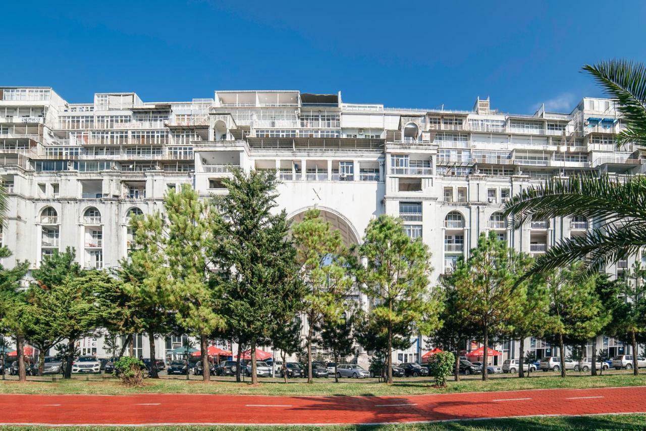 Magnolia - ❀ Cozy Apartment With An Unique Sea View ❀ Batumi Bagian luar foto